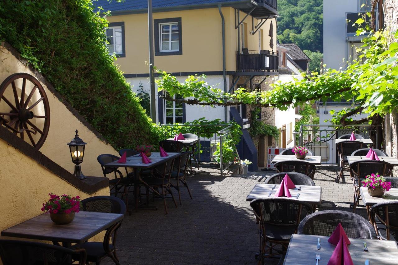 Gast Und Weinhof Beim Schneemann Hotel Valwig Luaran gambar