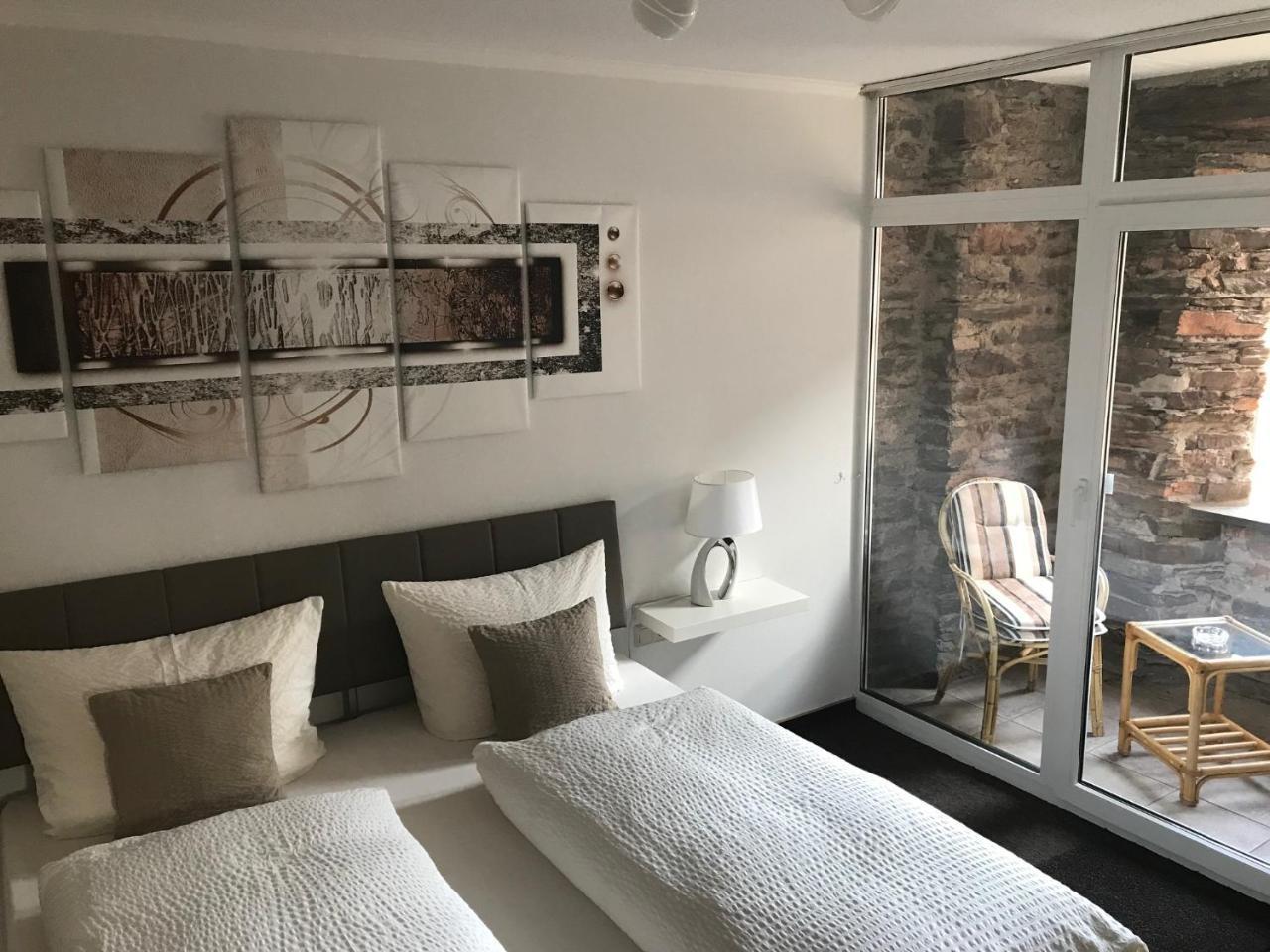 Gast Und Weinhof Beim Schneemann Hotel Valwig Luaran gambar