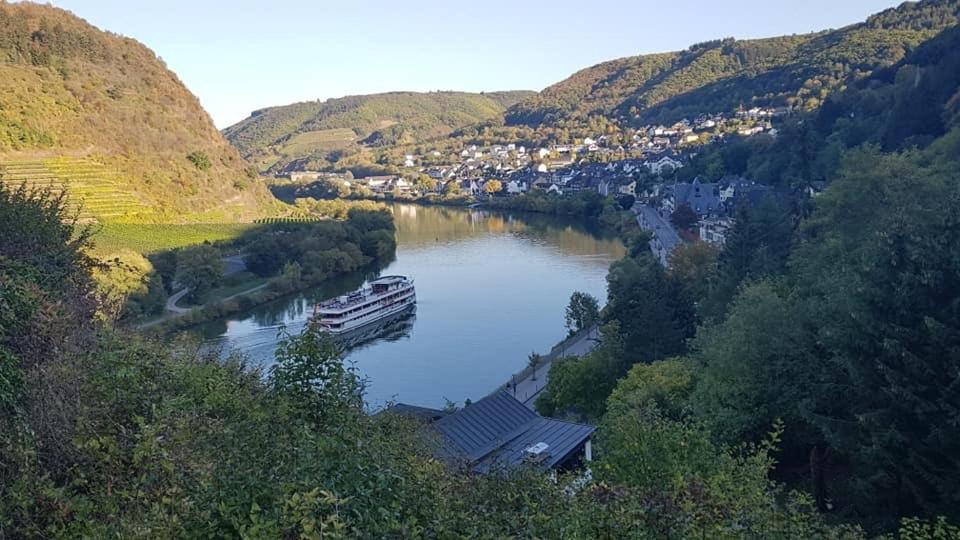 Gast Und Weinhof Beim Schneemann Hotel Valwig Luaran gambar